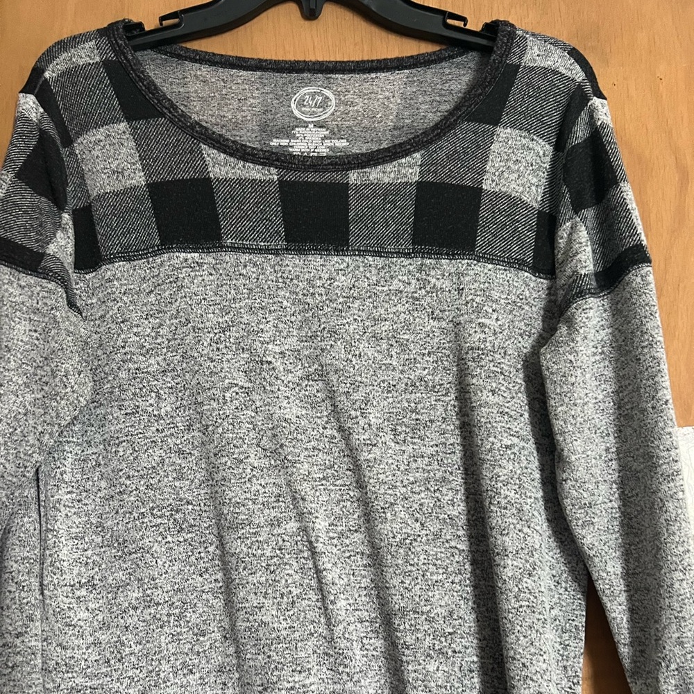 Ladies Maurice’s Top